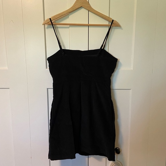 Wilfred | Black Corduroy Mini Dress with pockets - Picture 2 of 3